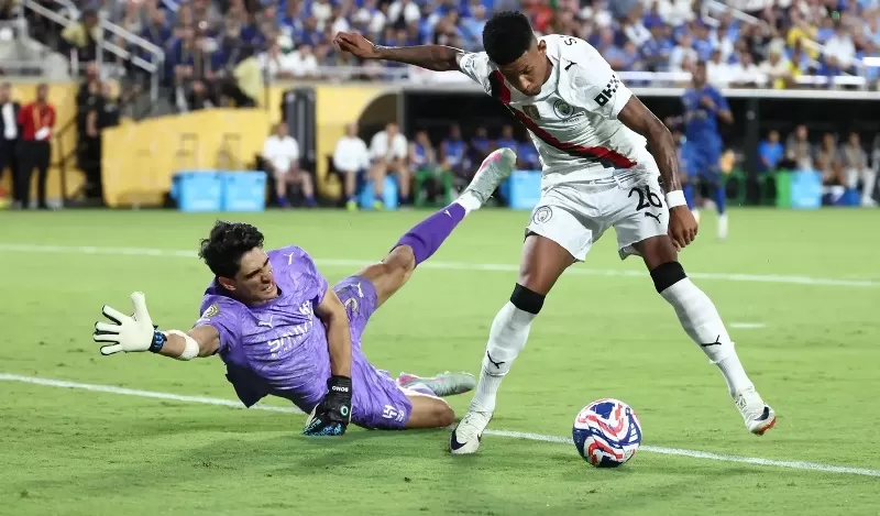 5 Cara Menjadi Kiper yang Andal agar Tidak Kebobolan