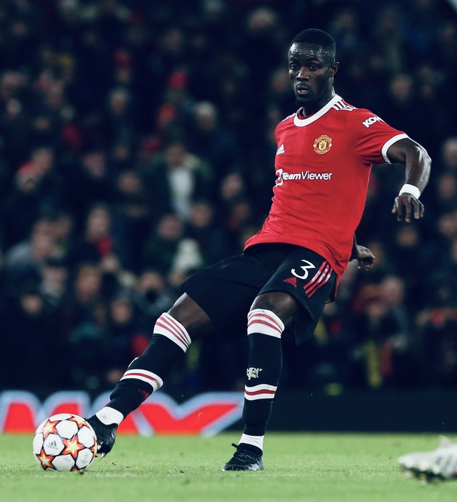 Cara passing yang baik dan benar dalam permainan bola kaki